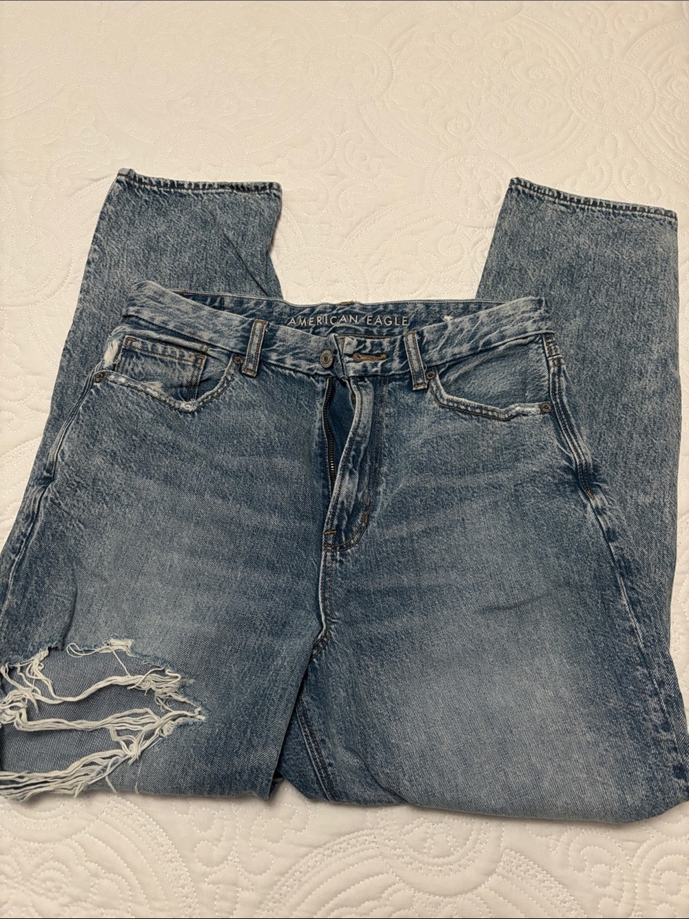 American Eagle Outfitters High-Rise Distressed Blue Jeans